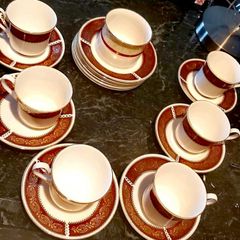 Elizabethan burgundy Straffordshire set