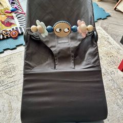Babybjorn bouncer with original toy bar