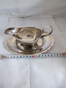 Lovey Silver Plated Greavy 3 Leges Boat With Tray.