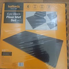 Halfords Floor mat set