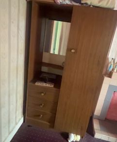 wardrobe