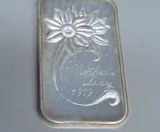 Vintage 1979 Madison Mint Mothers Day One Ounce Fine Silver Art Bar