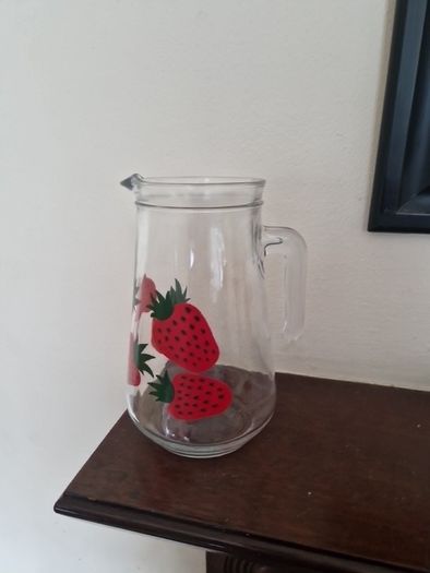 lemonade jug