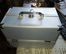 Aluminum vanity Tool case with expanding tiered trays and a fitted lower well, Ideal for Make-up or for keeping them Screw-Driver Bits together, could be used for a lot of things, Postage Available or collection
