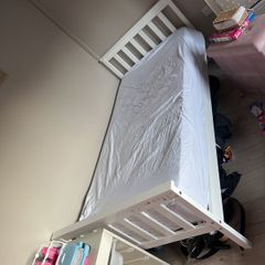bedframe