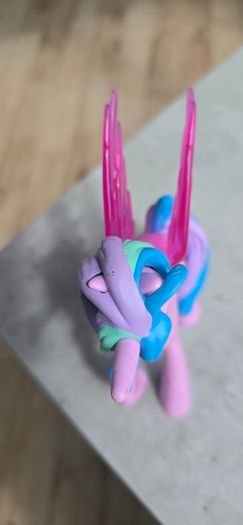 Large 5 inch Princess Celestia Moulded Vinyl Figure MLP G4 My Little Pony 2010