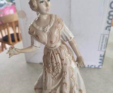 Antique Valencian Fallera porcelain figure