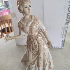 Antique Valencian Fallera porcelain figure