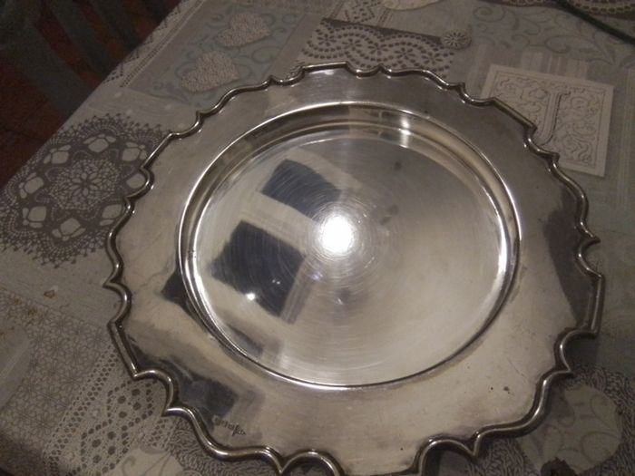 Walker & Hall Silver Plated Bread/ Cheese Server
