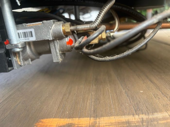 Gas Fire Engine, basket & Remote Control