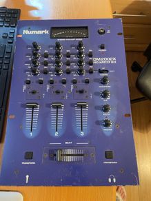 Numark dm 2002x