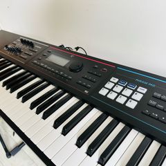 Roland Juno-DS 76