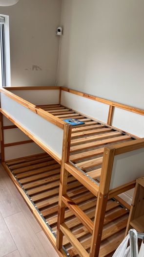 bunk bed with 2 mattress