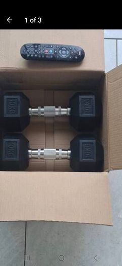brand new 2x10kilo set of hex dumbbells