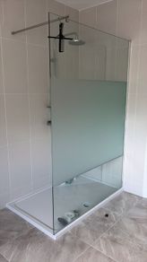Shower panel free