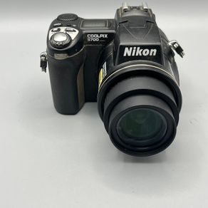 Nikon Coolpix E5700 5mp Digital Bridge Camera - Faulty