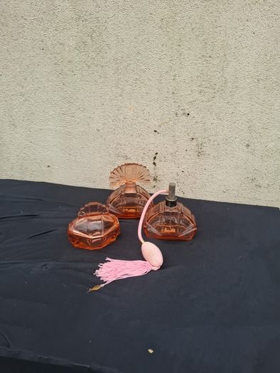 By post only vintage perfume set