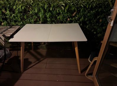 Extendable table