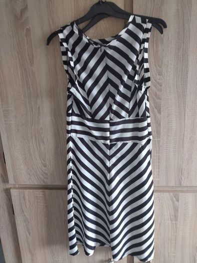 Dress thin stripes fits size s sm