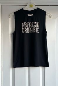 Abercrombie & Fitch tshirt - age 9-10