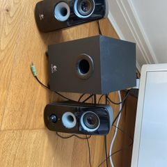 Speaker Logitech 2.1
