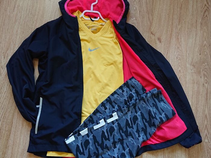 Golddigga Leggings +Nike Top Size 8