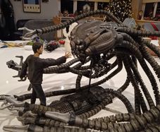 Mcfarlane Matrix Neo & Sentinel with base