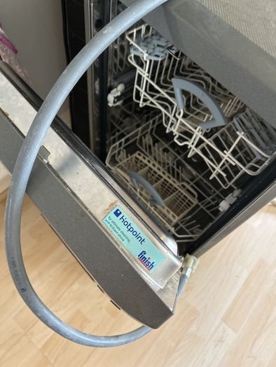 slimline dishwasher