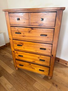 Solid wood Chest of Drawers