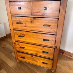 Solid wood Chest of Drawers