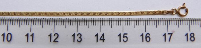 Vintage Solid 9K Yellow Gold 375 Herringbone Bracelet: Reversible Textured & Polished Finish, Flat Snake Chain Style length 7,1" - 1,1g