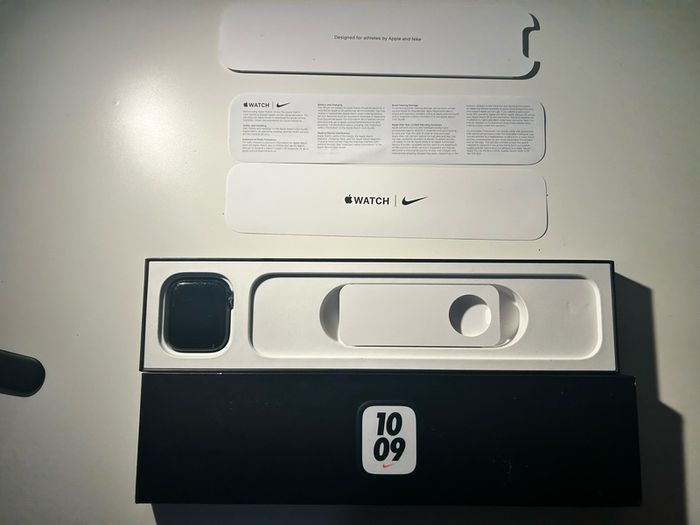 Apple Watch Series 7 Nike Edition