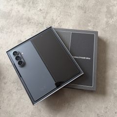 Samsung Fold 8 Ultra - 4 Days Old