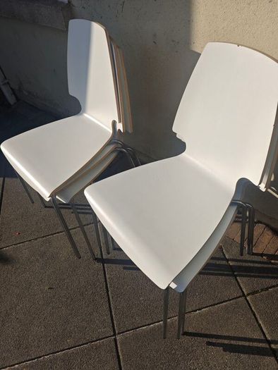 6 IKEA Vilmar stackable chairs - white