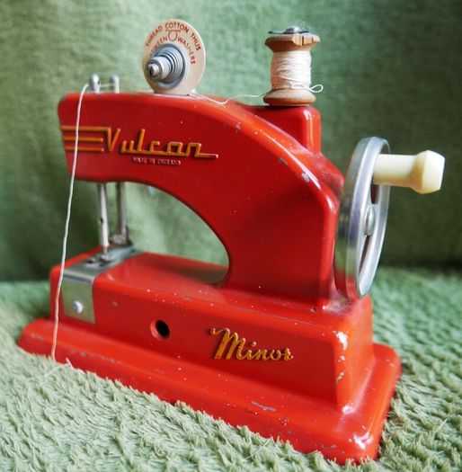 Antique Toy Sewing Machine Red Vulcan 1950s Display JAPAN JP