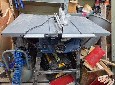 Table saw Hyundai used handfull times