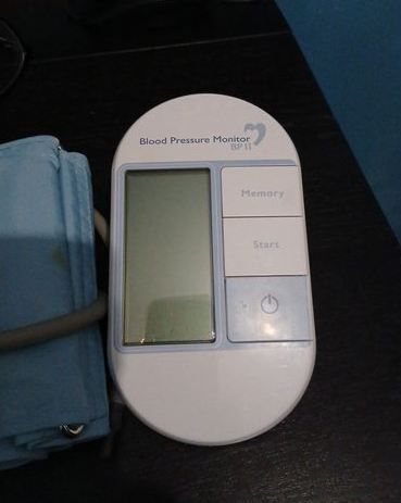 Blood pressure monitor