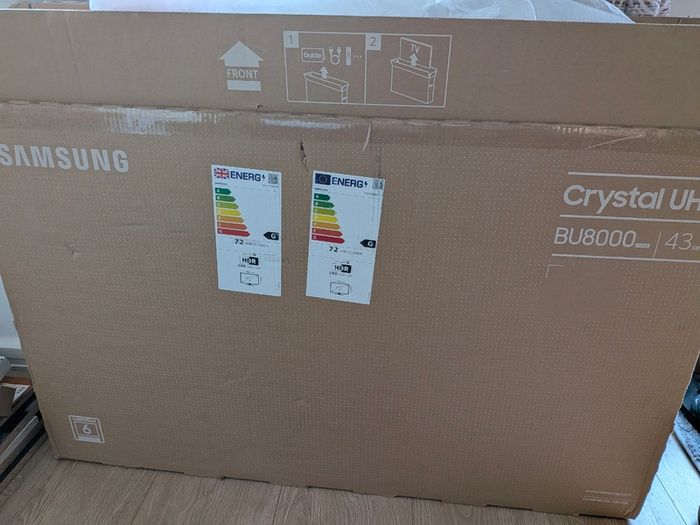 Samsung 43" Crystal UHD BU8000