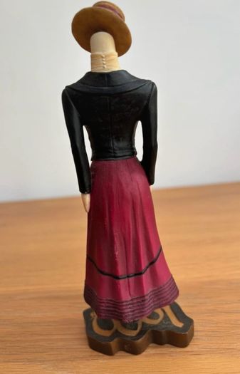 The Latest Thing (Collectable World Studios)