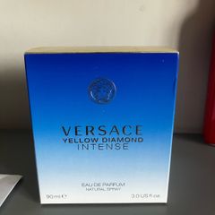 Versace Yellow Diamond Intense