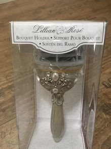 wedding bouquet holder