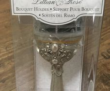 wedding bouquet holder