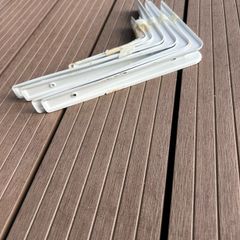 Shelf brackets heavy duty