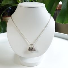 Women's silver pendant necklaces