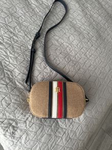 Tommy Hilfiger original crossbody bag