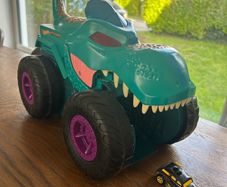 Hot Wheels Monster Truck Mega Wrex