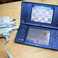 Nintendo DSi (works well)