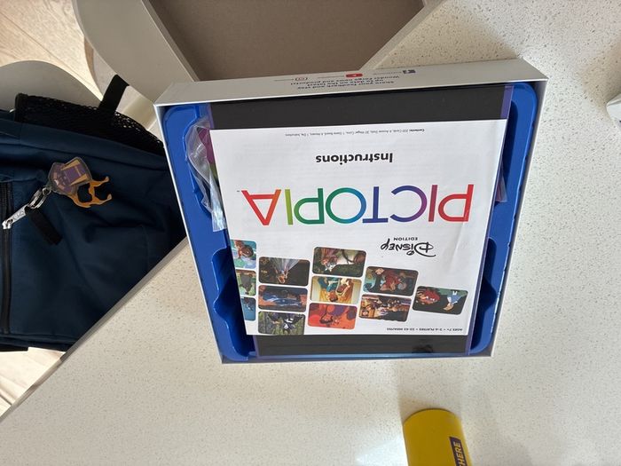 Never used kids game Pictopia