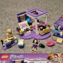 Lego Friends 41342 Emma's Deluxe Bedroom Image 8