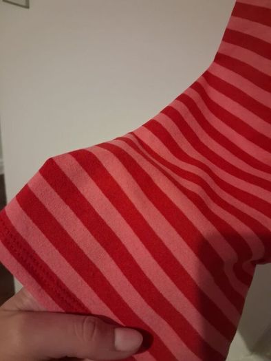 Pink/red striped top